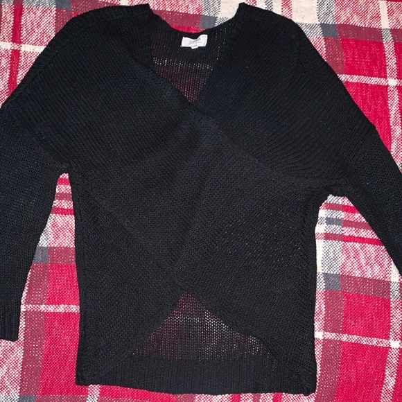 Criss cross sweater - Picture 1 of 4